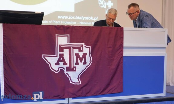 Międzynarodowa Akademia Nauk Stosowanych w Łomży gościła młodych studentów rolnictwa z Texasu